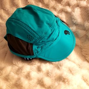 Mountain Hardware hat